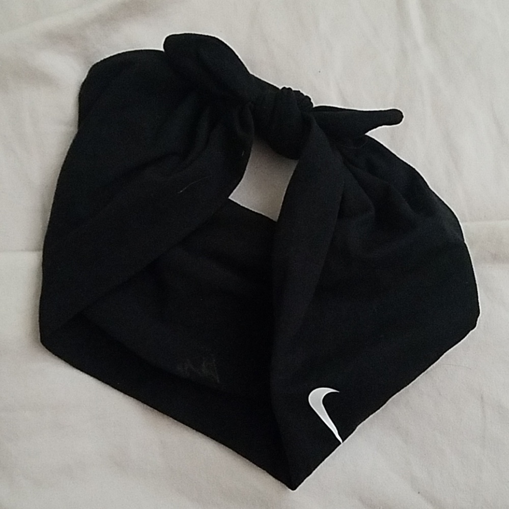 Nike headband